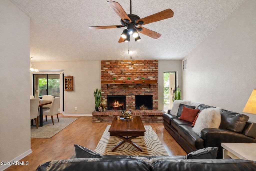 Image 1 of property listing at 14242 N 9TH Street, Phoenix, AZ 85022