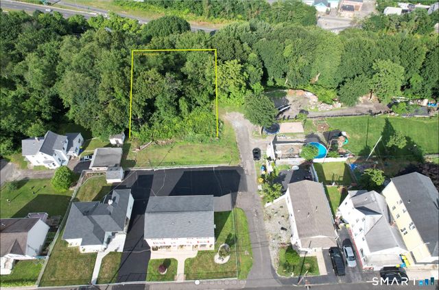 Hawthorne Avenue, Waterbury, CT 06701