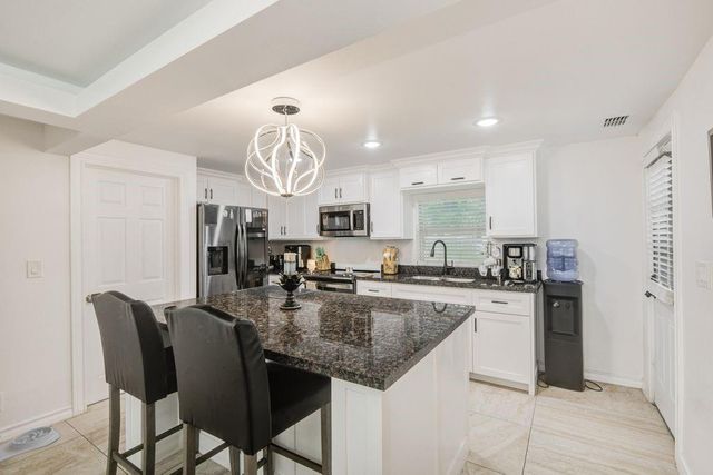 1256 2nd Street, Clute, TX 77531