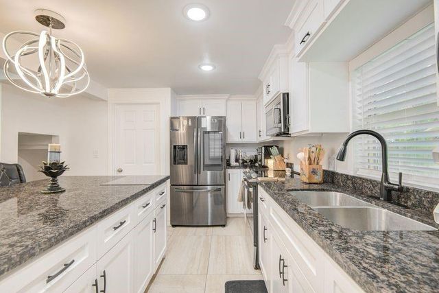 1256 2nd Street, Clute, TX 77531