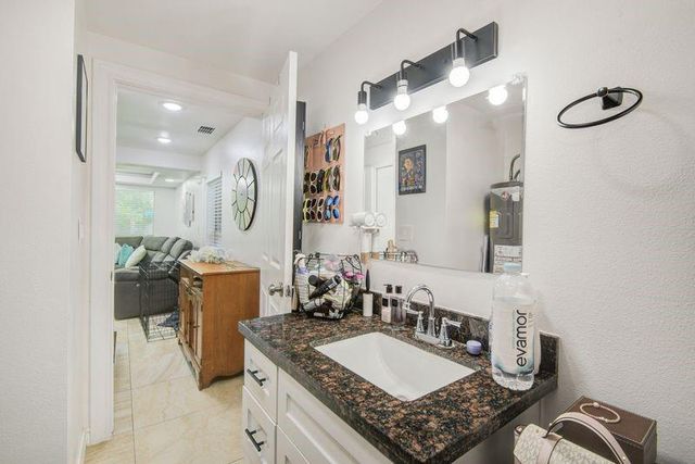 1256 2nd Street, Clute, TX 77531