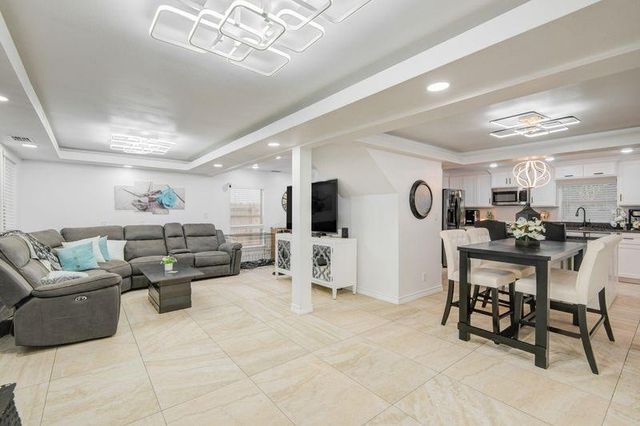 1256 2nd Street, Clute, TX 77531