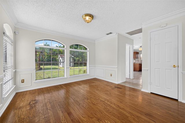 1207 Green Knoll Drive, Sugar Land, TX 77479