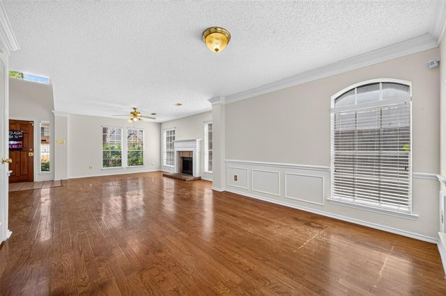 1207 Green Knoll Drive, Sugar Land, TX 77479