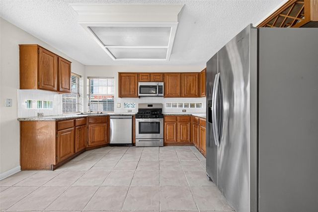 1207 Green Knoll Drive, Sugar Land, TX 77479