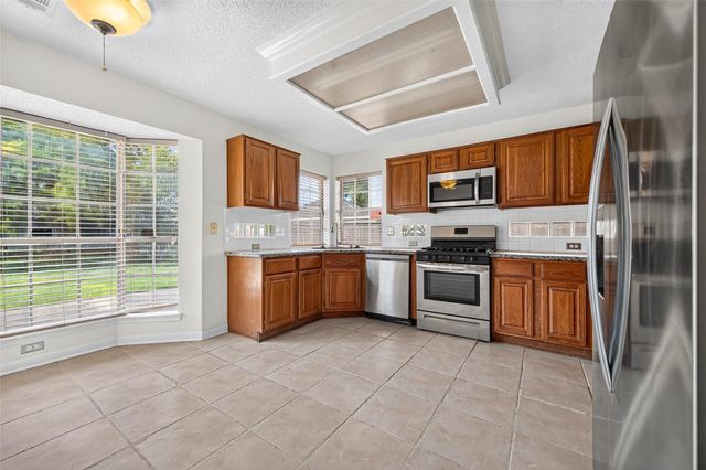 1207 Green Knoll Drive, Sugar Land, TX 77479