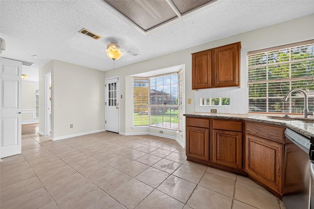 1207 Green Knoll Drive, Sugar Land, TX 77479