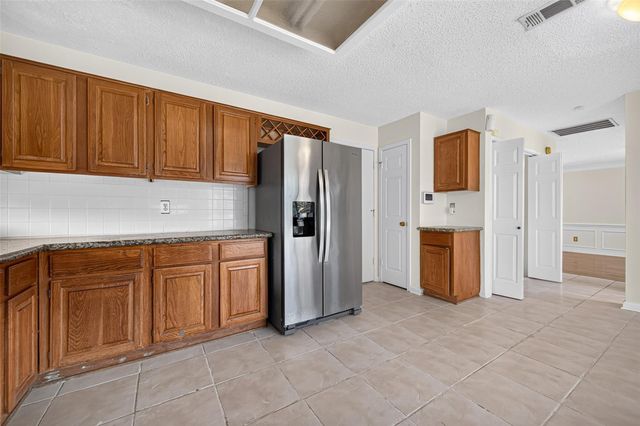 1207 Green Knoll Drive, Sugar Land, TX 77479