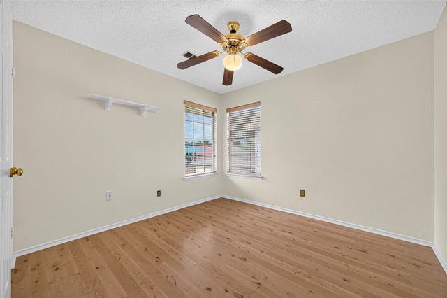 1207 Green Knoll Drive, Sugar Land, TX 77479