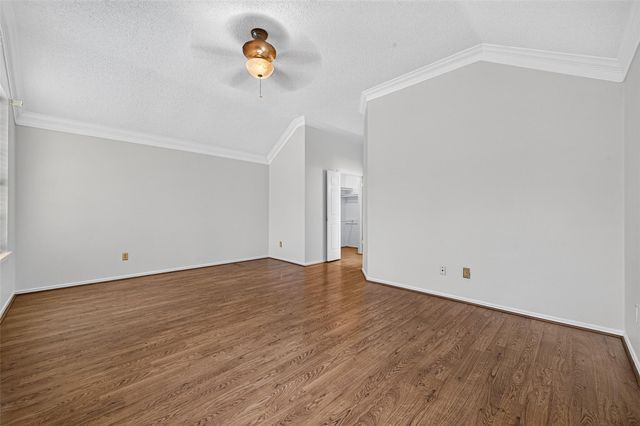 1207 Green Knoll Drive, Sugar Land, TX 77479