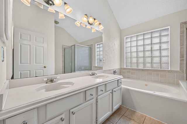 1207 Green Knoll Drive, Sugar Land, TX 77479