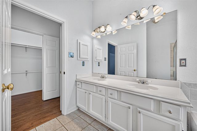 1207 Green Knoll Drive, Sugar Land, TX 77479