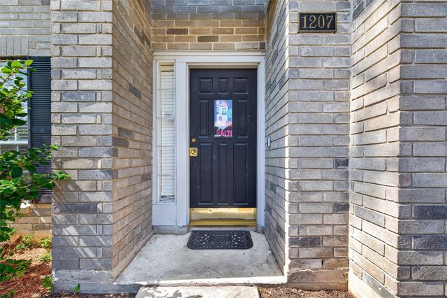 1207 Green Knoll Drive, Sugar Land, TX 77479