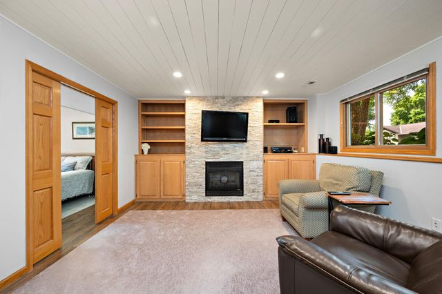 7896 Berkshire Lane N, Maple Grove, MN 55311