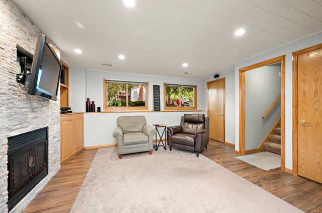 7896 Berkshire Lane N, Maple Grove, MN 55311