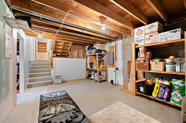 7896 Berkshire Lane N, Maple Grove, MN 55311