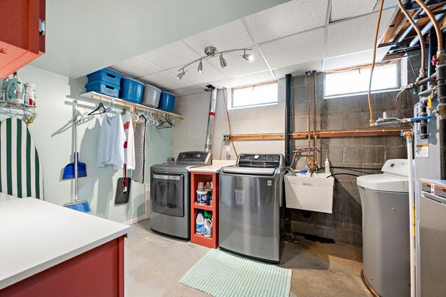 7896 Berkshire Lane N, Maple Grove, MN 55311