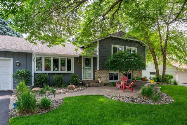 7896 Berkshire Lane N, Maple Grove, MN 55311