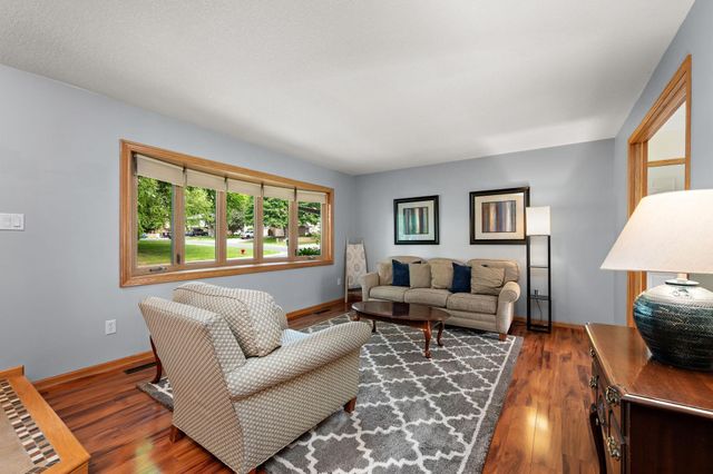 7896 Berkshire Lane N, Maple Grove, MN 55311
