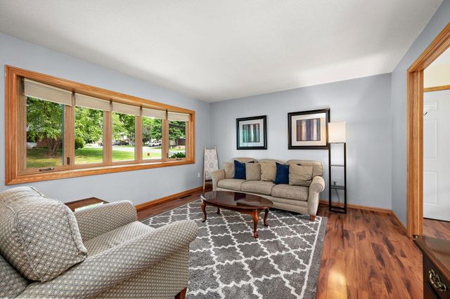 7896 Berkshire Lane N, Maple Grove, MN 55311