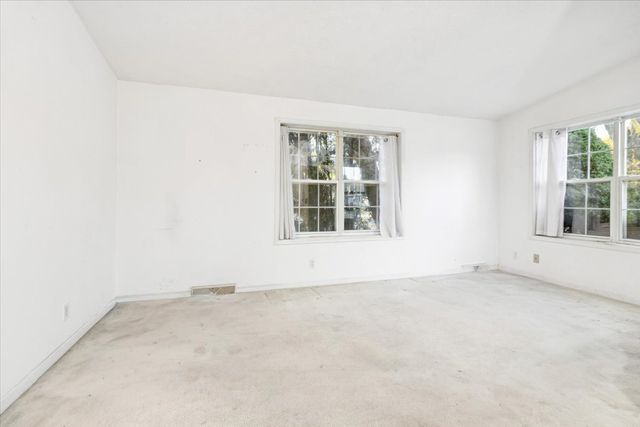 124B Cardinal Lane, Sandwich, IL 60548