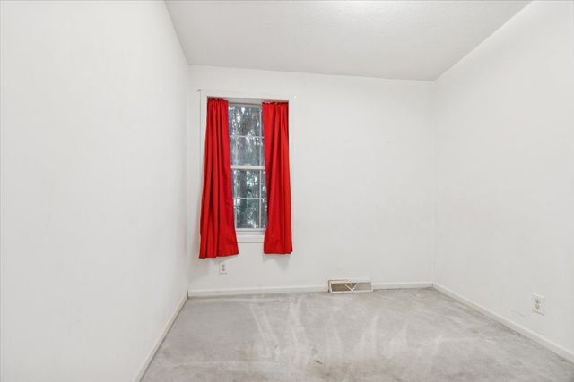 124B Cardinal Lane, Sandwich, IL 60548