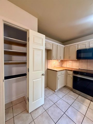 574 Wisteria Drive, Bauxite, AR 72011