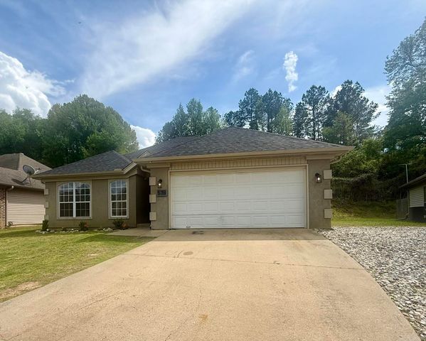 574 Wisteria Drive, Bauxite, AR 72011