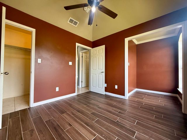 574 Wisteria Drive, Bauxite, AR 72011