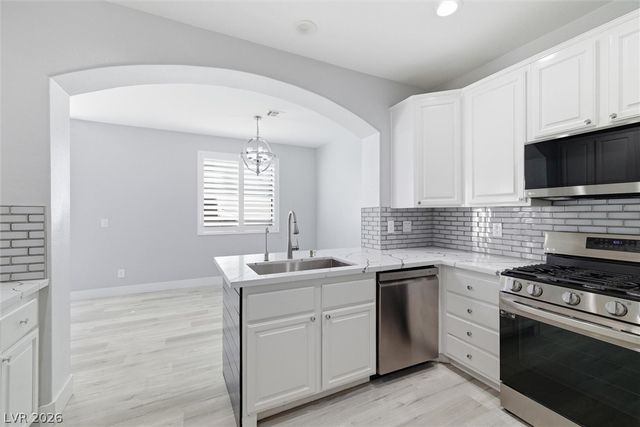 972 Prestwick Street, Las Vegas, NV 89145