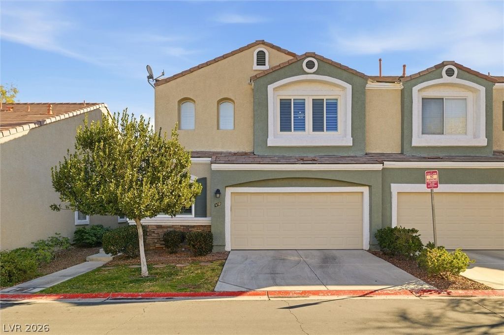 972 Prestwick Street, Las Vegas, NV 89145