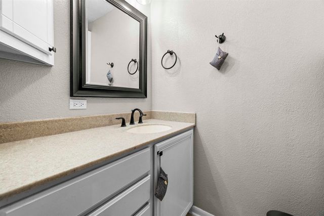 116 Fairview Dr, Longview, TX 75604