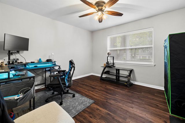 116 Fairview Dr, Longview, TX 75604