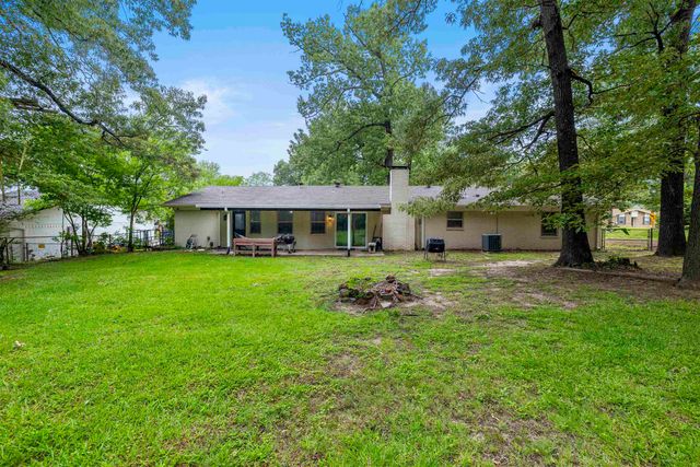 116 Fairview Dr, Longview, TX 75604