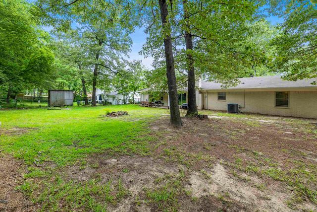 116 Fairview Dr, Longview, TX 75604