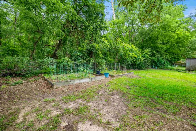116 Fairview Dr, Longview, TX 75604