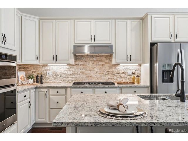 8341 S Shawnee Ct, Aurora, CO 80016