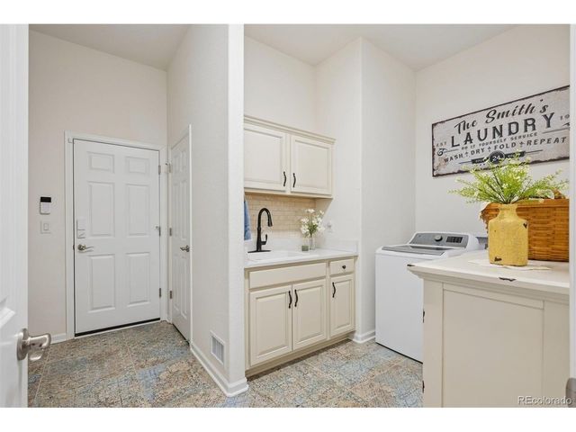 8341 S Shawnee Ct, Aurora, CO 80016