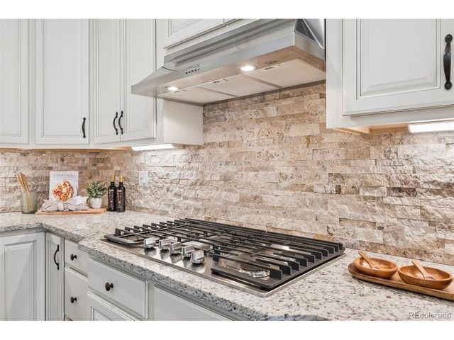8341 S Shawnee Ct, Aurora, CO 80016