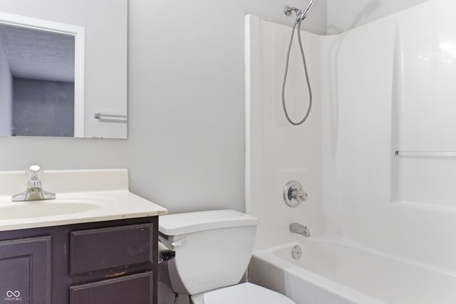 14960 Oak Road, Carmel, IN 46033