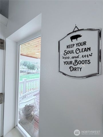 23610 94th Ave E, Graham, WA 98338