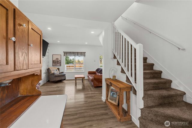 23610 94th Ave E, Graham, WA 98338