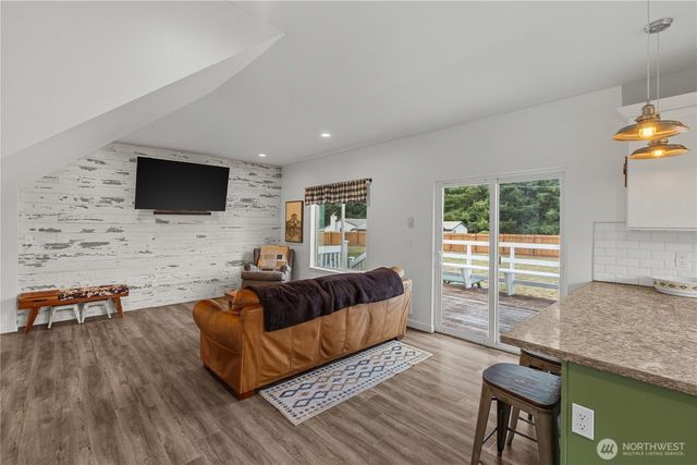 23610 94th Ave E, Graham, WA 98338