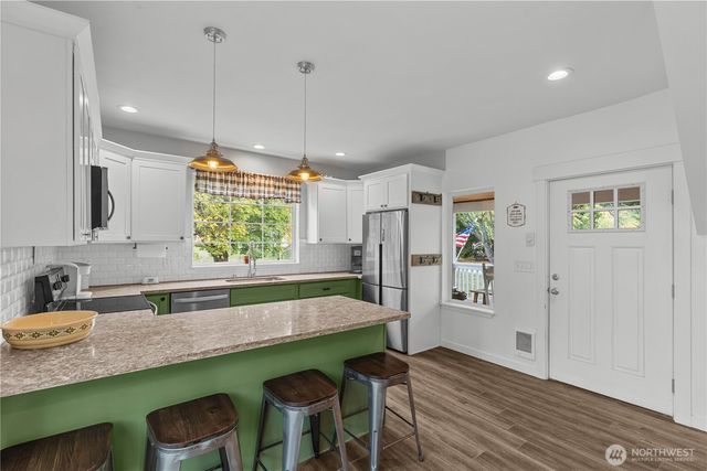 23610 94th Ave E, Graham, WA 98338