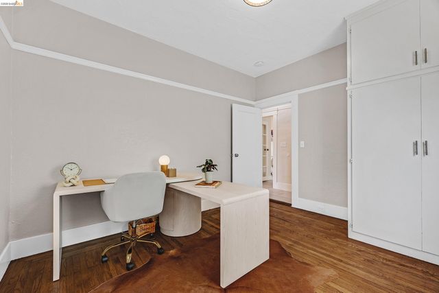 3041 Linden St, Oakland, CA 94608
