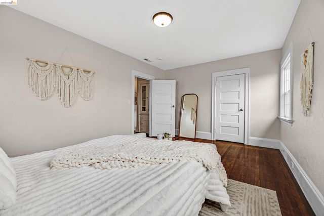 3041 Linden St, Oakland, CA 94608