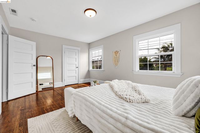 3041 Linden St, Oakland, CA 94608