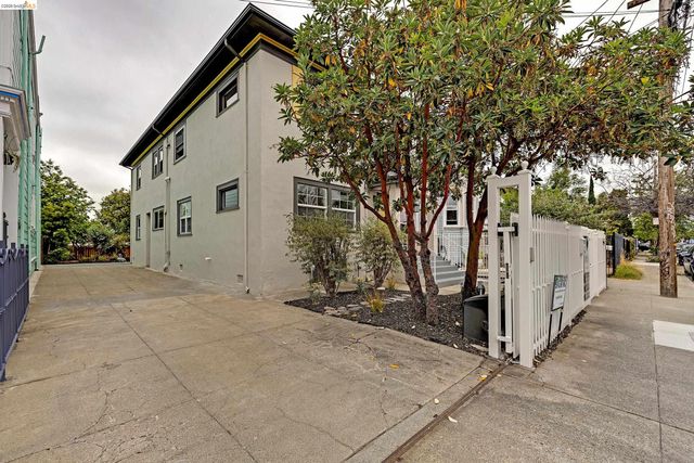 3041 Linden St, Oakland, CA 94608