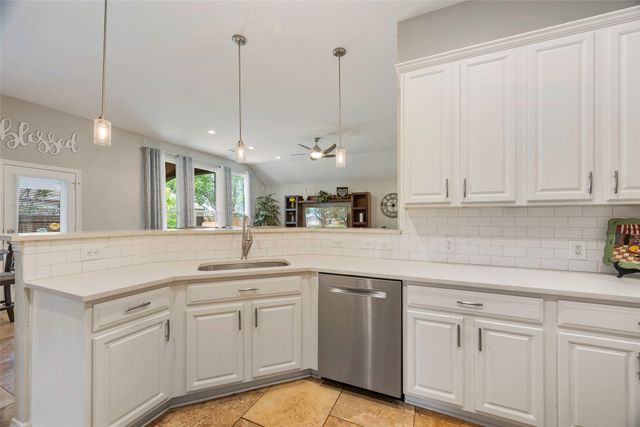 1409 Old Oak Trail, Flower Mound, TX 75028