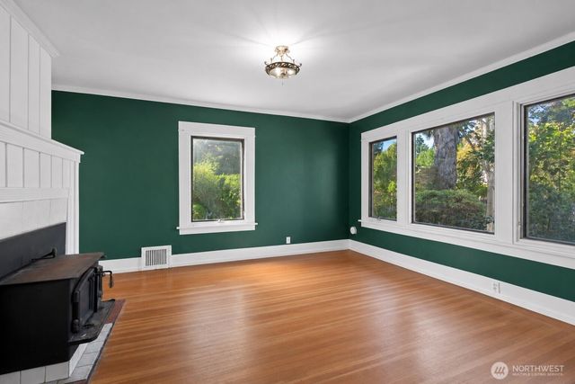 419 S 150th Street, Burien, WA 98148